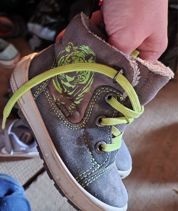 Vând ghete și cizme copii