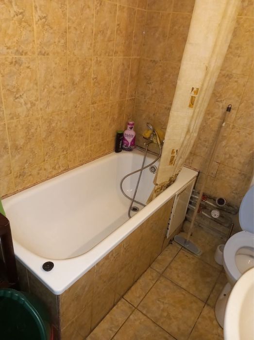 Inchiriez garsoniera centru Craiova