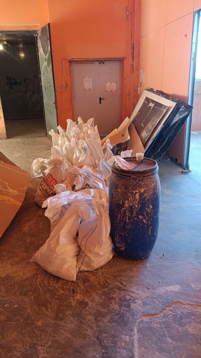 Moloz, mobila, canapele, fotoli evacuez