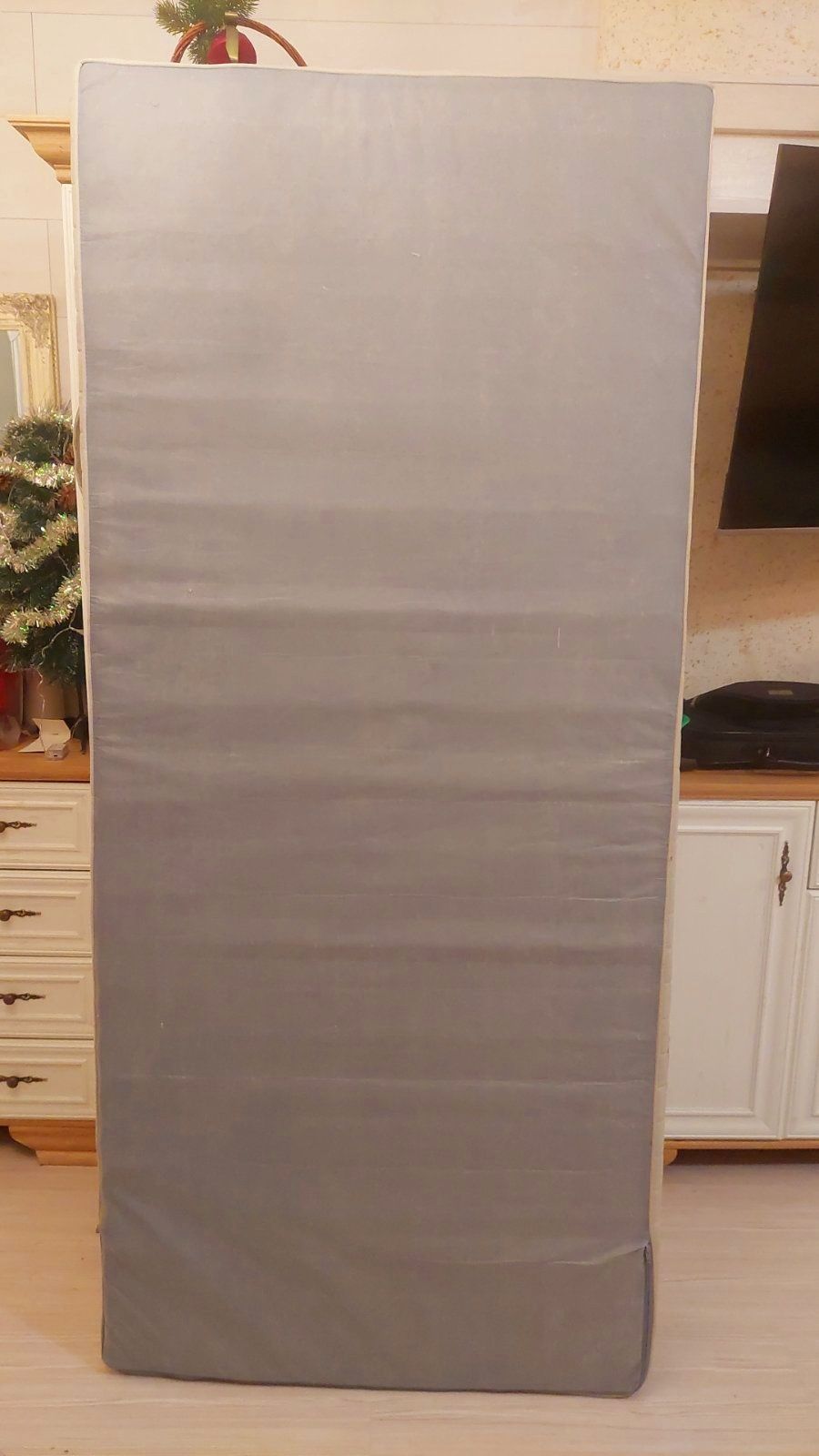 Ikea матрак 90x200cm