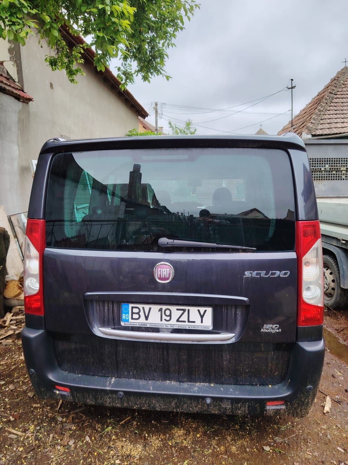 Vând microbuz 7+1 Fiat Scudo diesel 2011