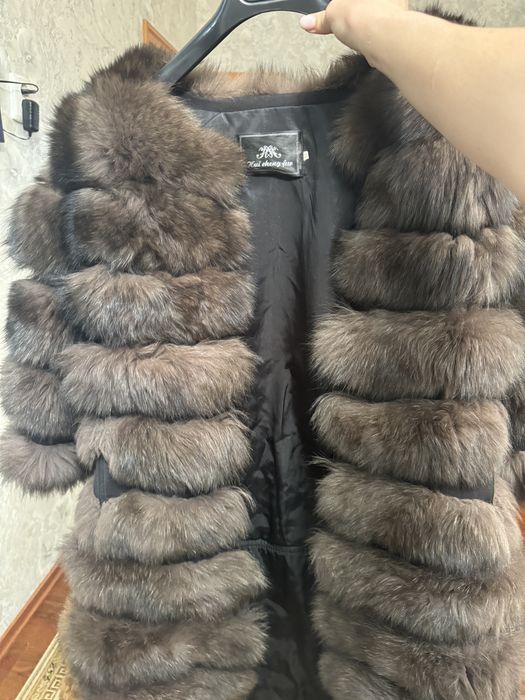 Продам песцовую шубу