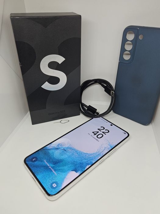 Samsung Galaxy S22 128Gb/8Ram White