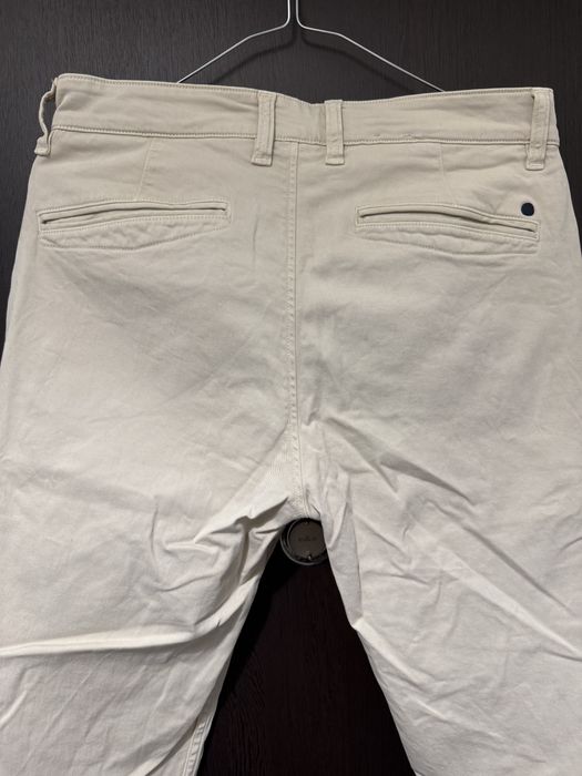 Pantaloni chino premium + bratara cadou
