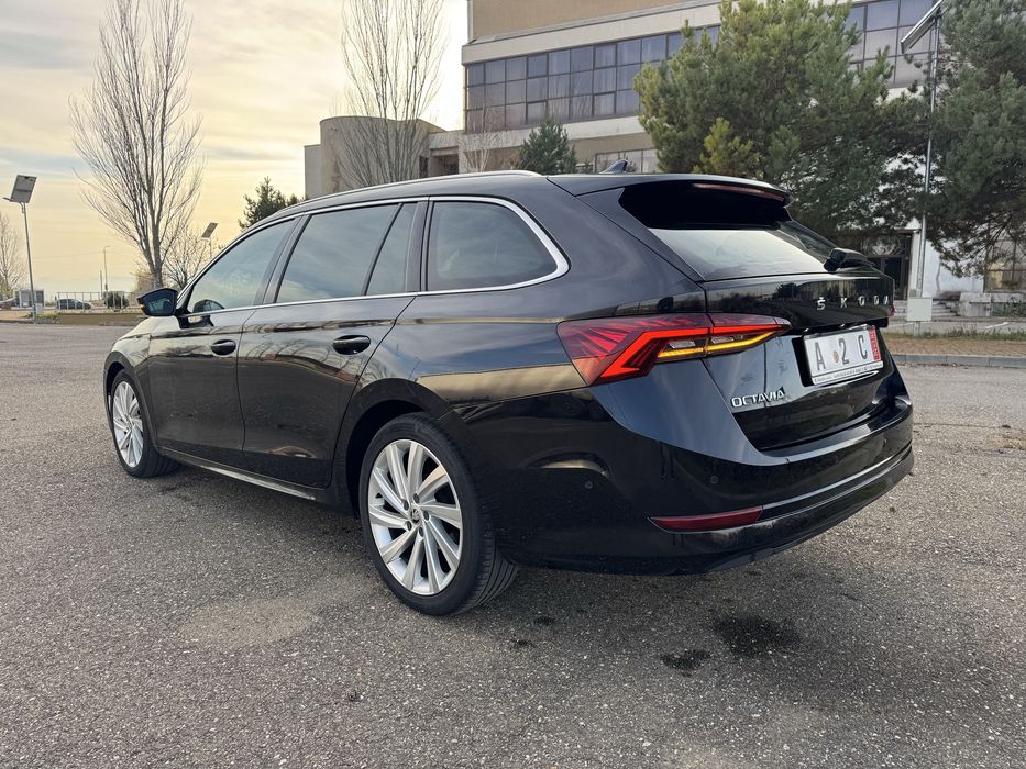 Skoda Octavia/Matrix/Virtual/Canton/Camera/Led/Ambientale