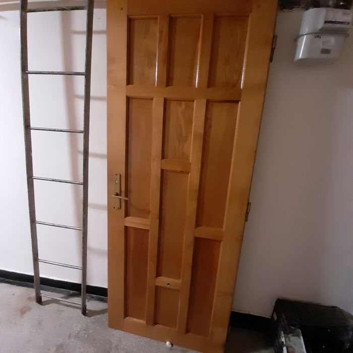 Ușa întrare apartament