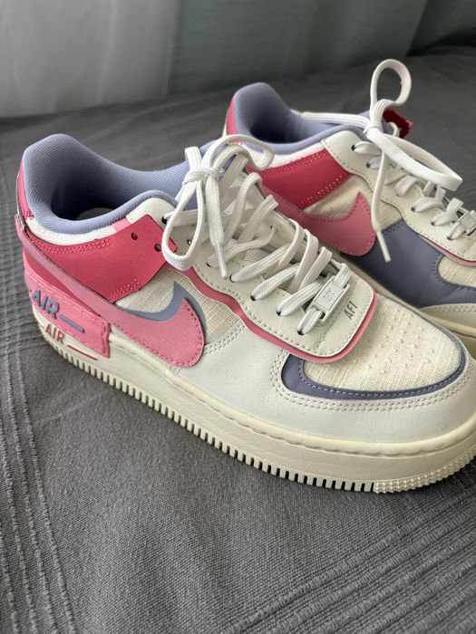 Намаление! Дамски спортни обувки Nike Air Force 1 Shadow с подарък