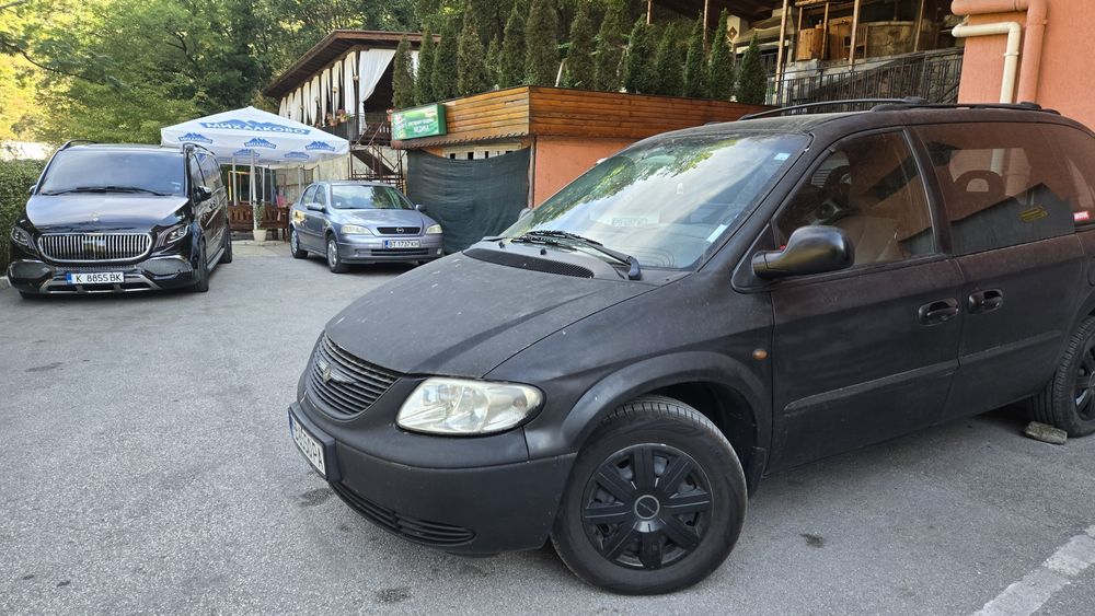 Chrysler voyager 2.5 turbo diesel 141к.с. 2003 7 местен