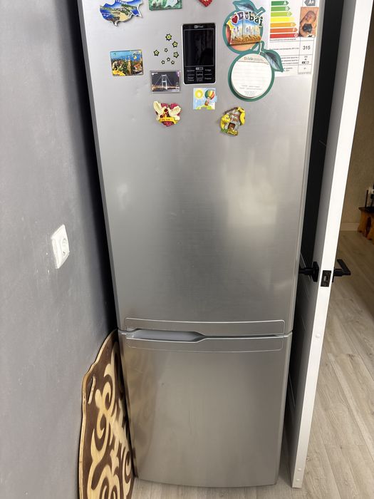 Отдам холодильник