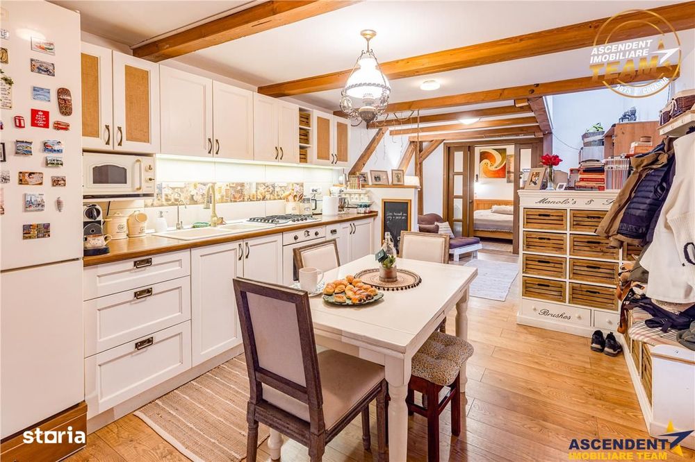 TUR LIVE! Apartament in vila, compozitie particulara, Ultracentral, Sf