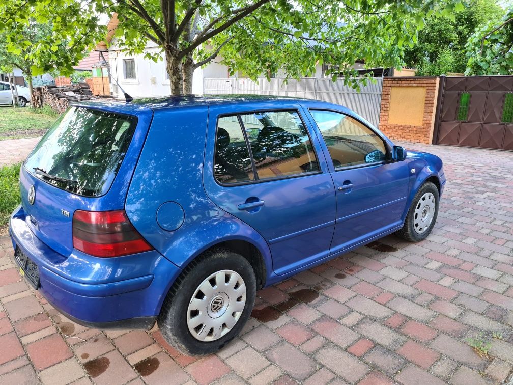 Volkswagen Golf 4