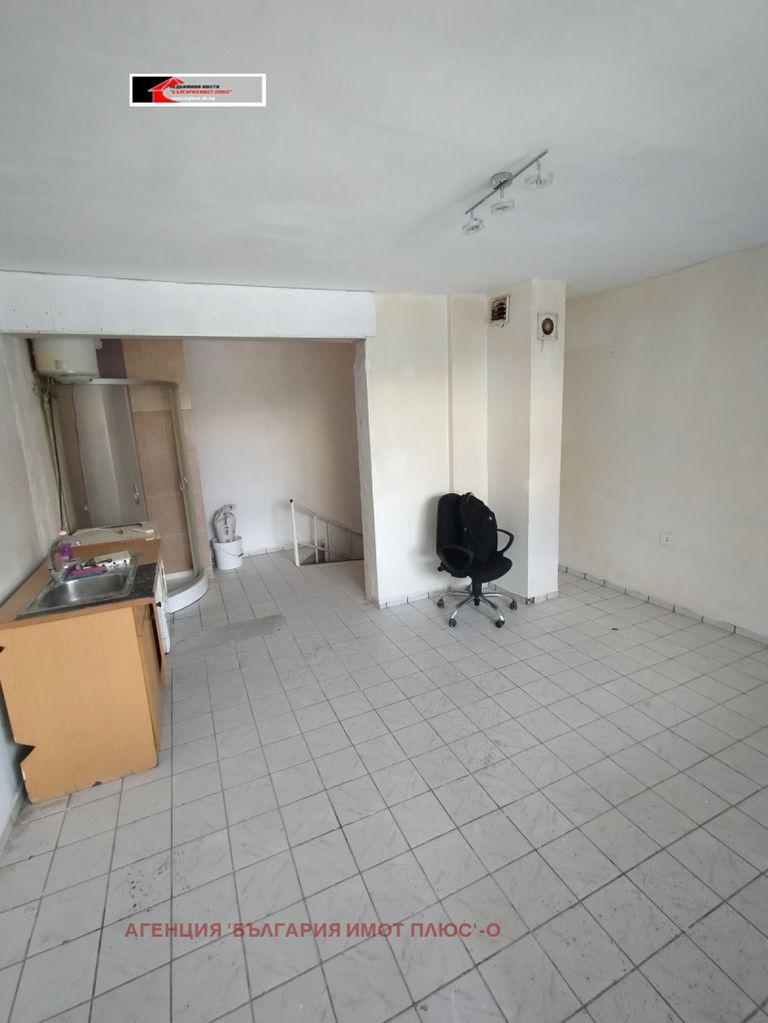 Дава се под наем Офис в София, Орландовци - 66 кв.м за 229.5 € - Снимка #2