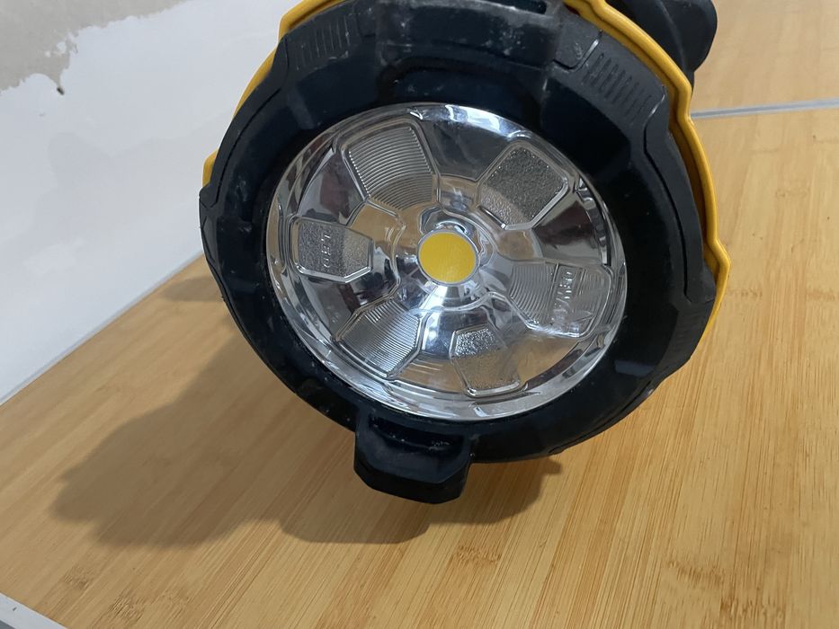Dewalt led 18v impecabil