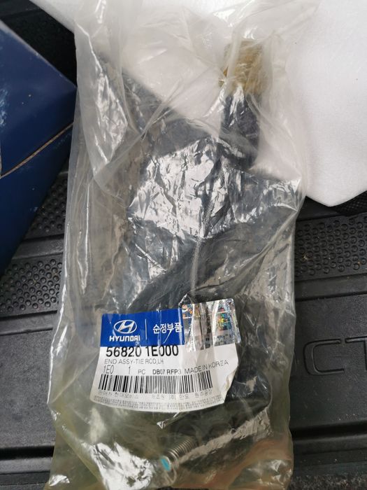 Vând piese originale de Hyundai Accent model 2007