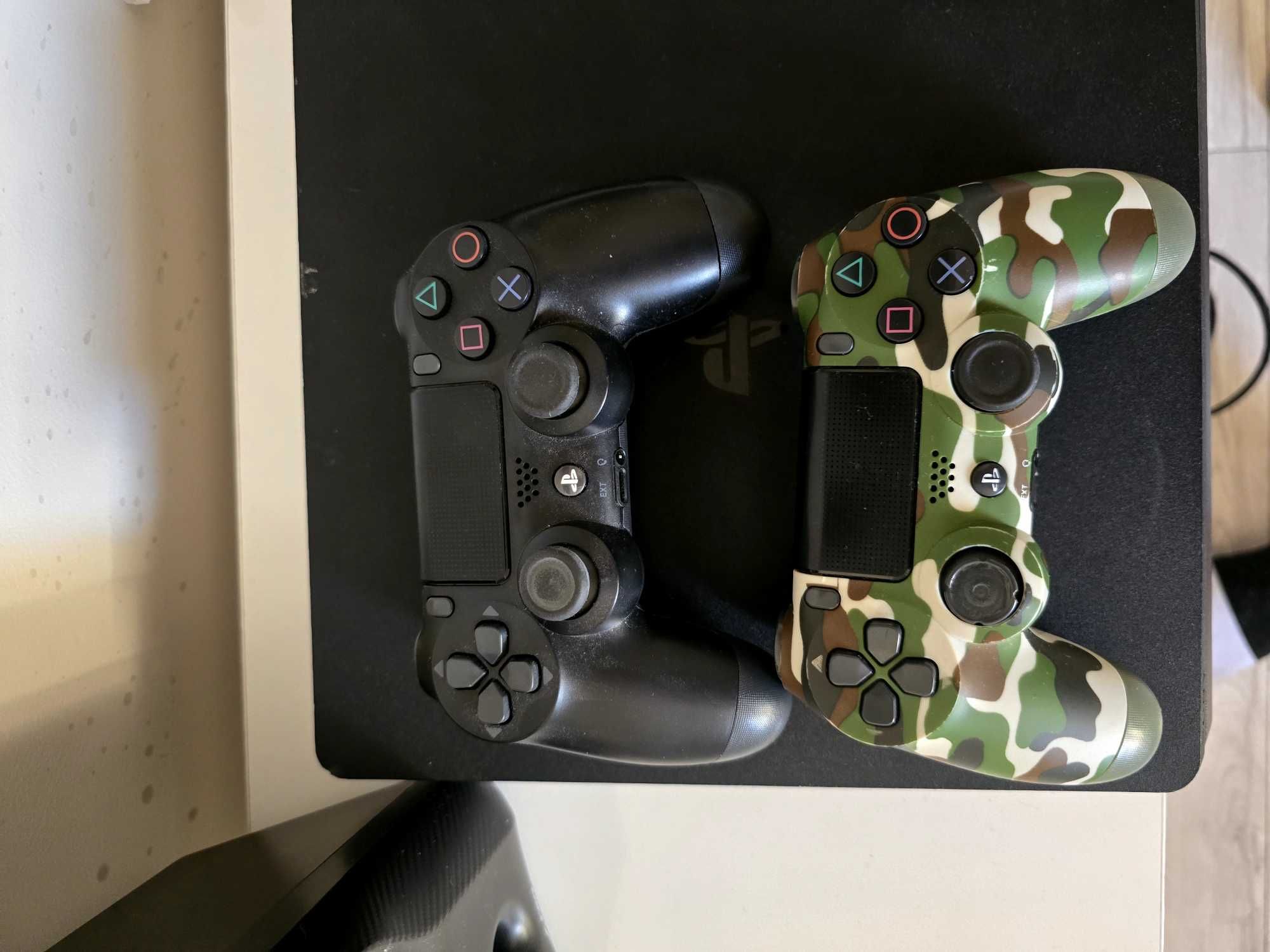 Playstation 4 и Playstation 4 Slim