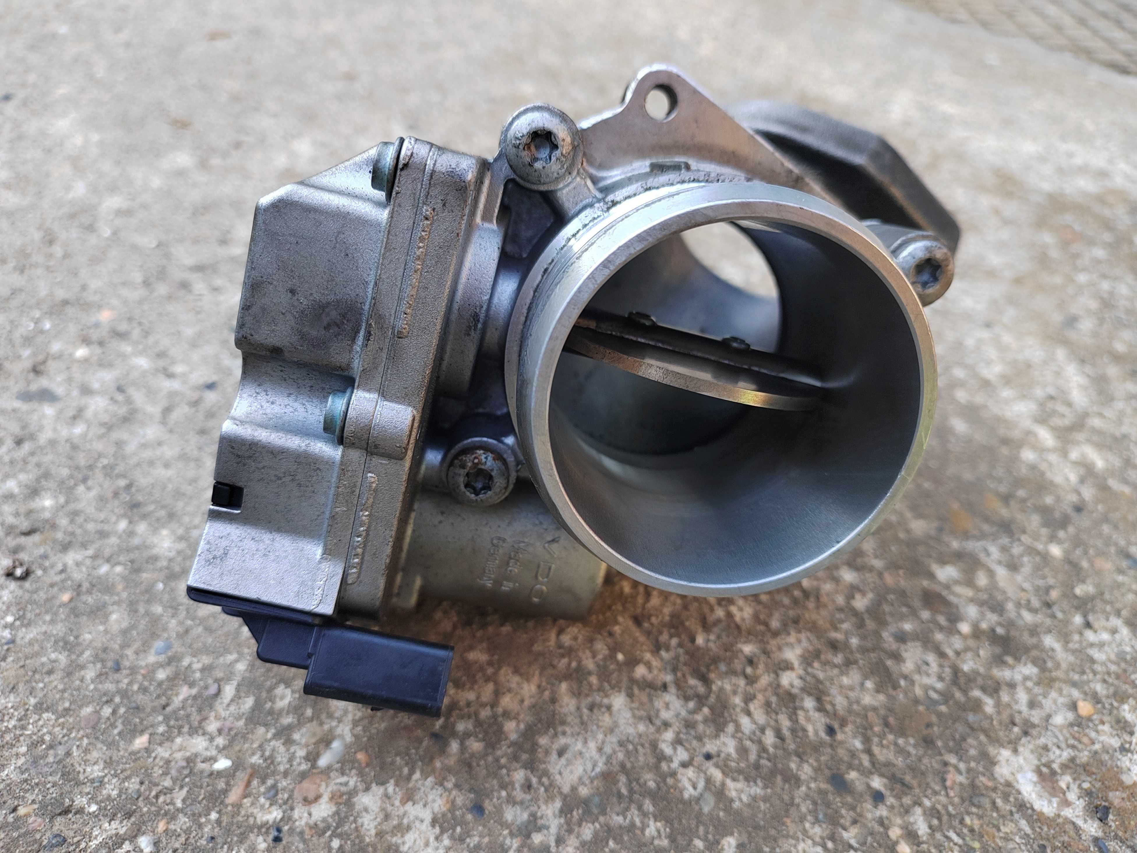 ДРОСЕЛ AUDI 2.7 3.0 TDI 8E0145950E