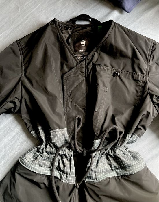 Яке за пролет/есен.