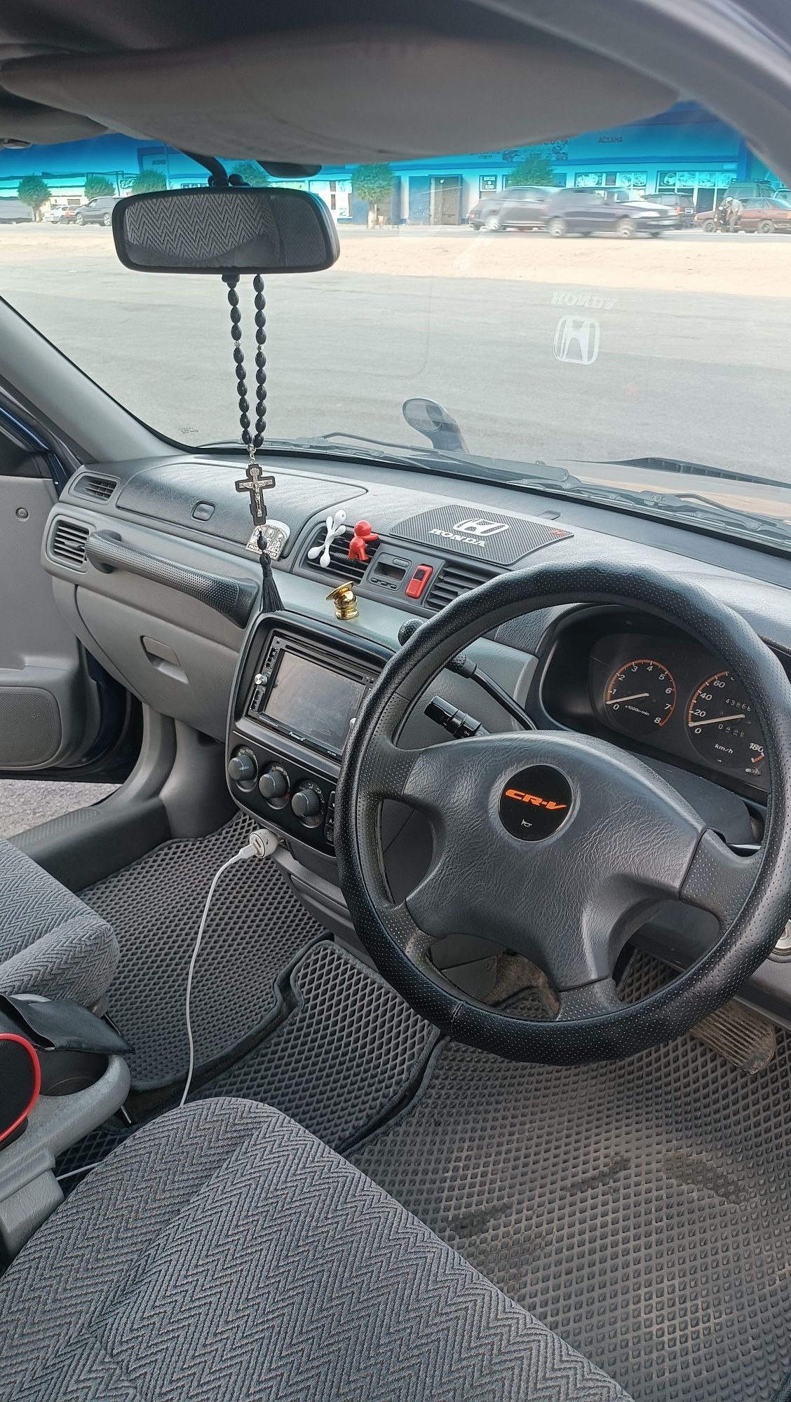 Продам Honda CR-V