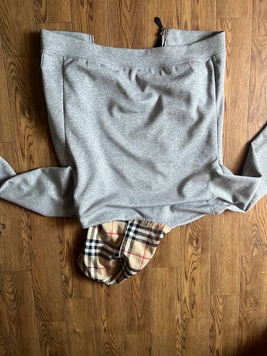 Зипка burberry.