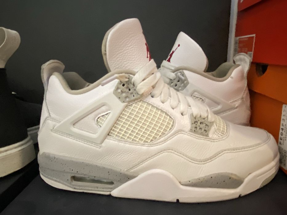 Vând Air Jordan 4 Oreo Originali