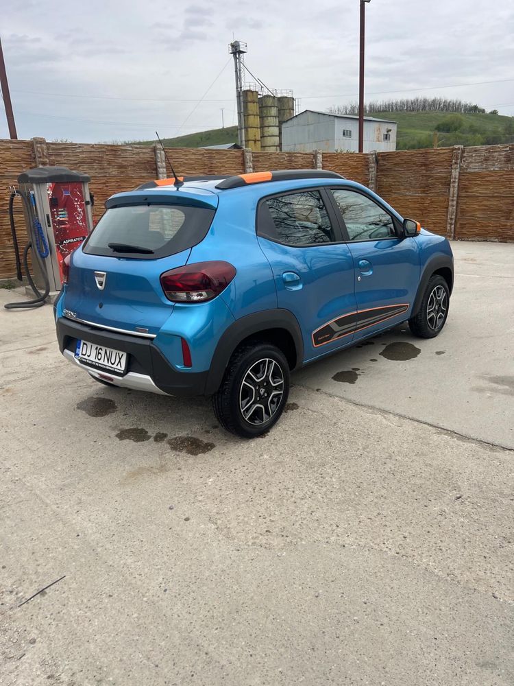 Dacia spring an 2022 autoturism electric 100% automata