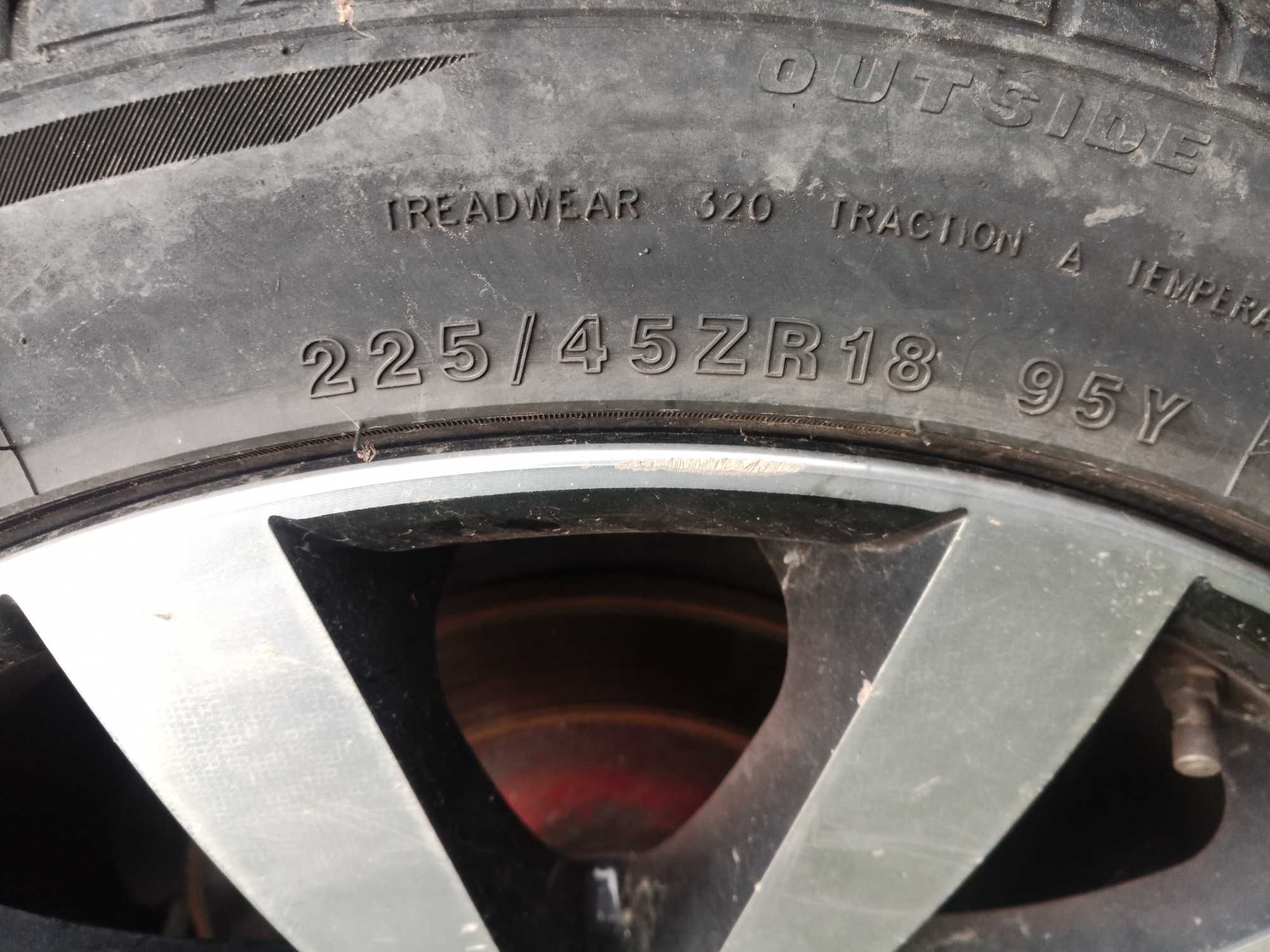 De vanzare jante vw 18" cu cauciucuri de vara