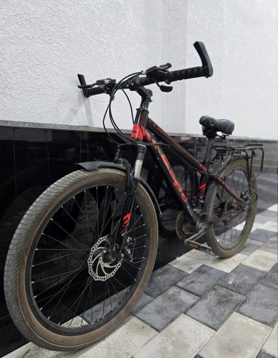 Продаётся срочна велосипед