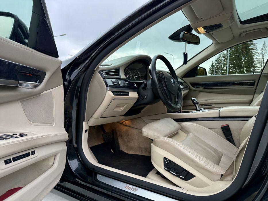 Vand Bmw f01 740i(3.0 biturbo )