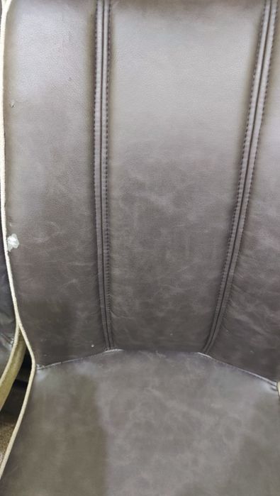 Трапезни столове 4+1 малко ползвани