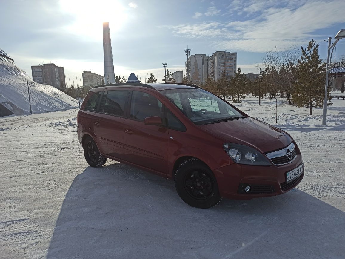 Продам Opel Zafira B