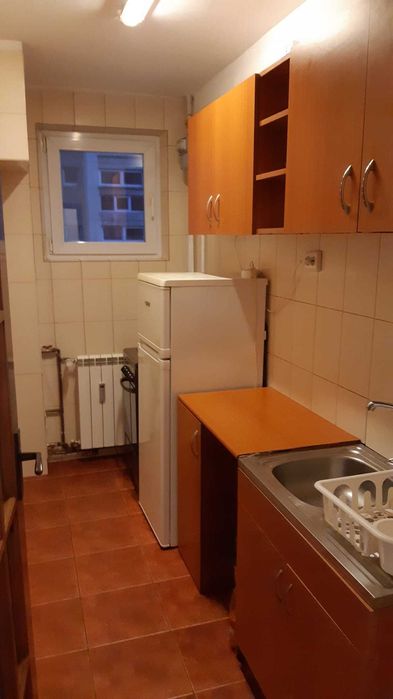 Proprietar Inchiriez garsoniera zona Tineretului