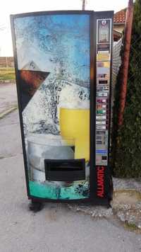 Вендинг машина за студени-безалкохолни напитки