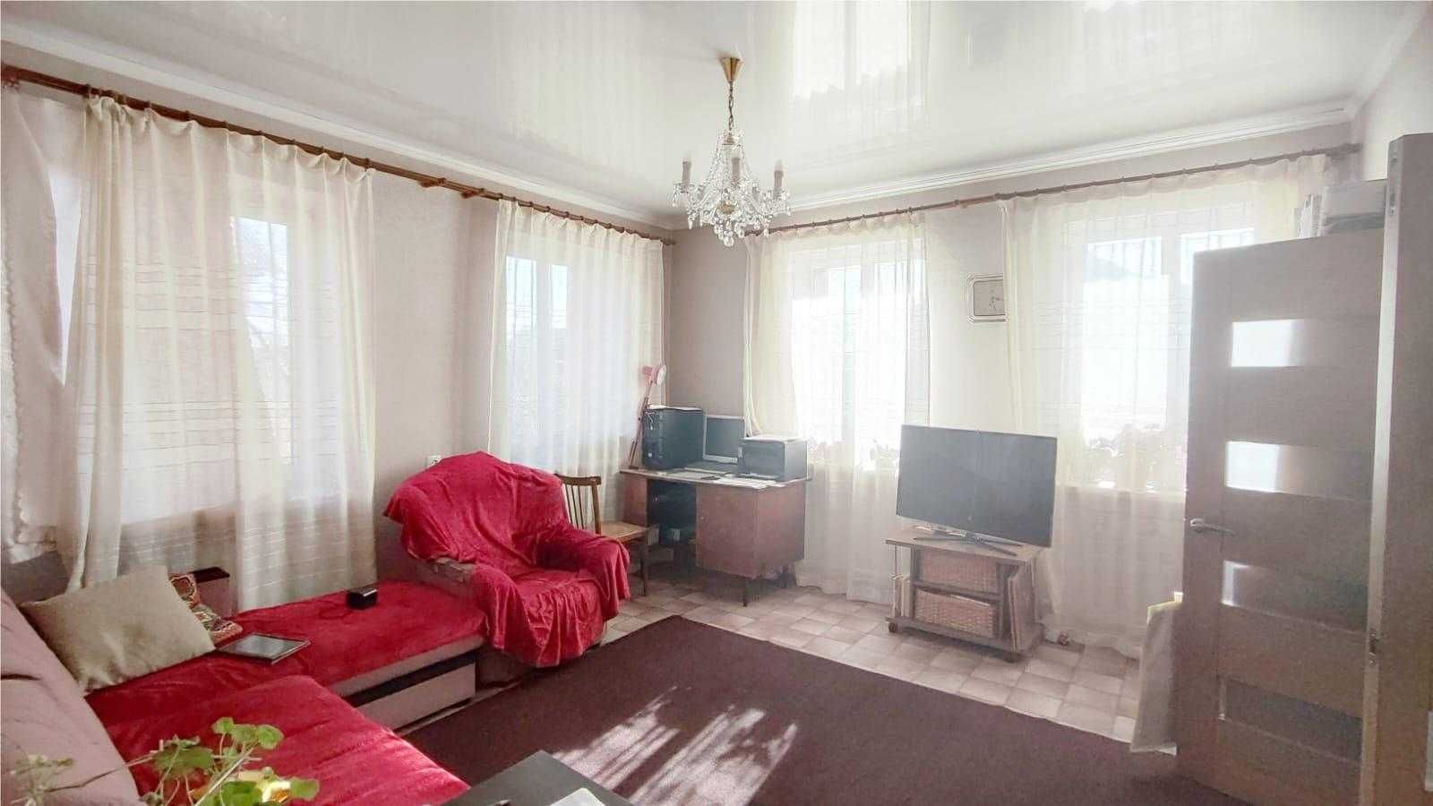 *Продам 3 комн  дом ул . Федченко. Помощь в ипотеке. Торг