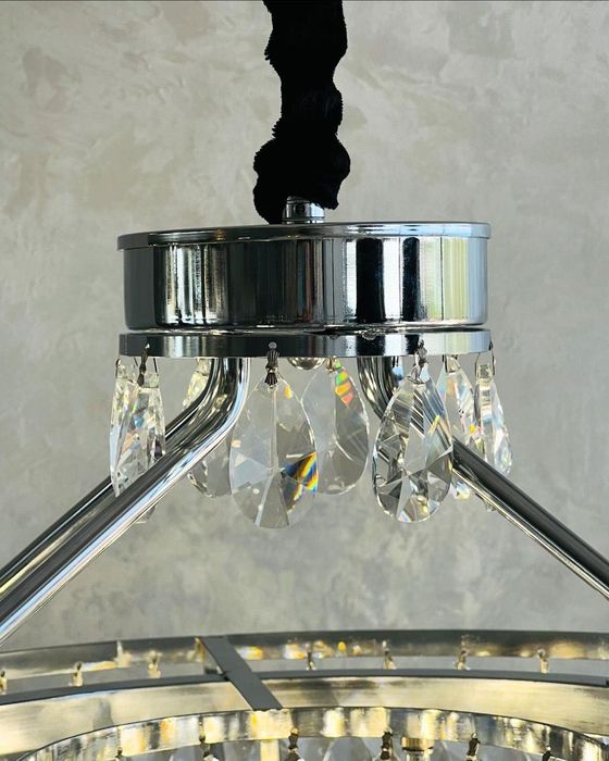 Qandillar , lyustralar , bralar va barcha elektr jihozlari