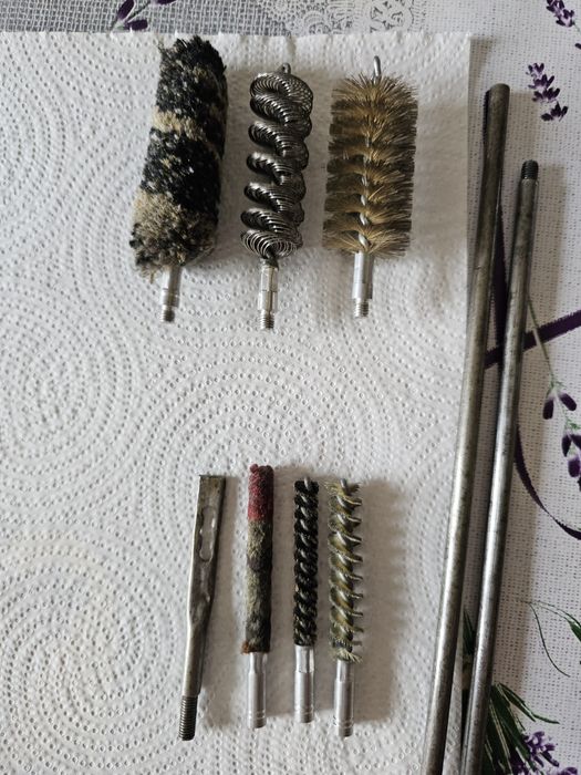 Set kit curatare arma cal.12 si glont 7mm