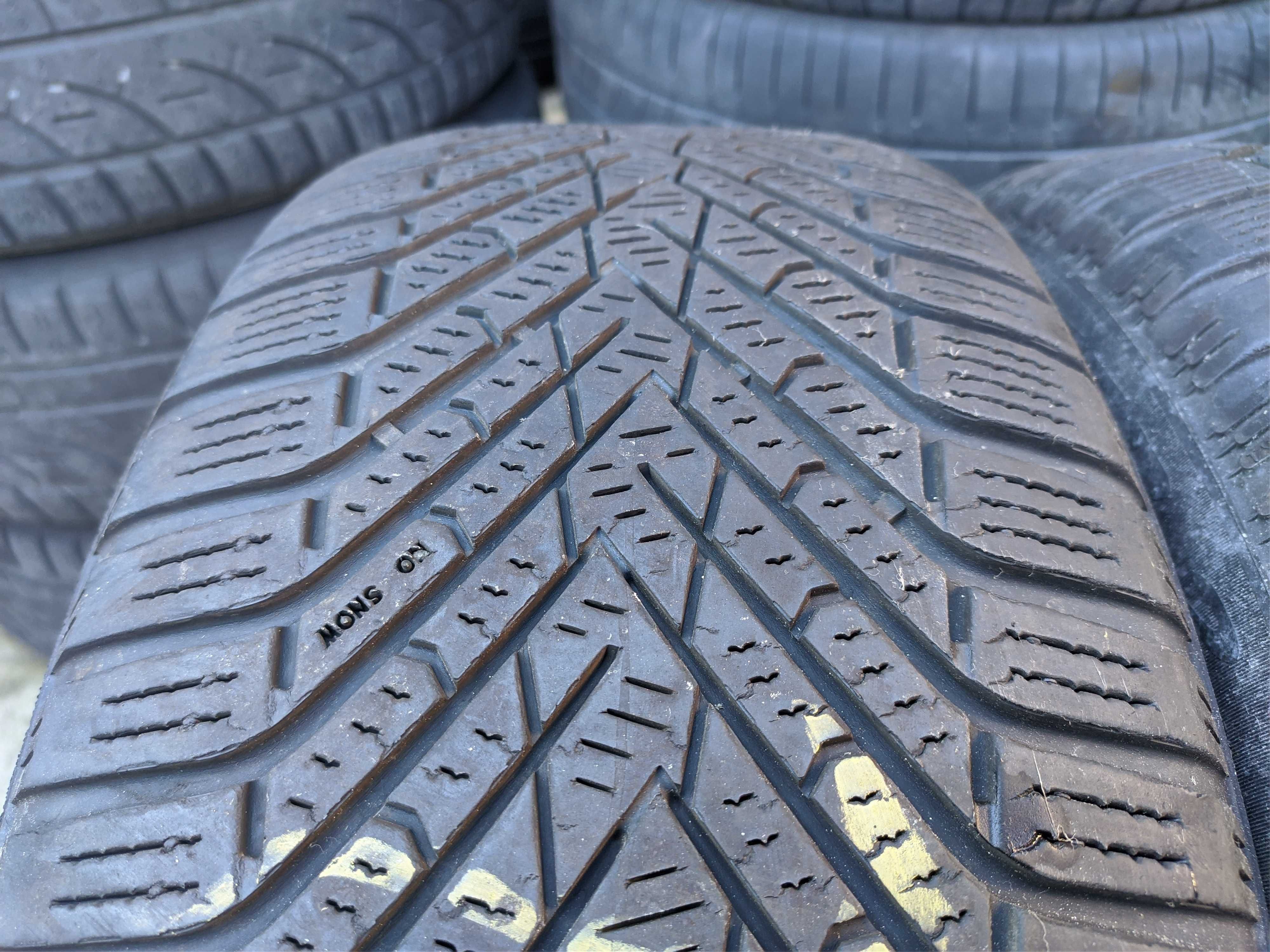 2бр Зимни Гуми 215 55 17 - Pirelli