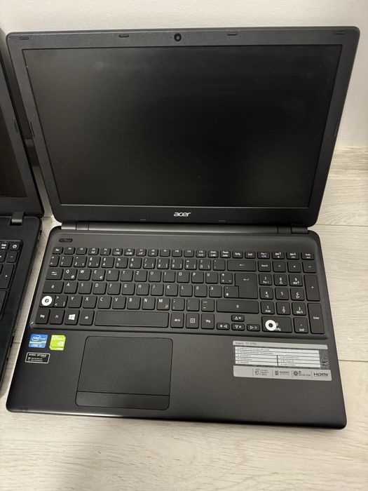 Laptop Acer Aspire E1-570G