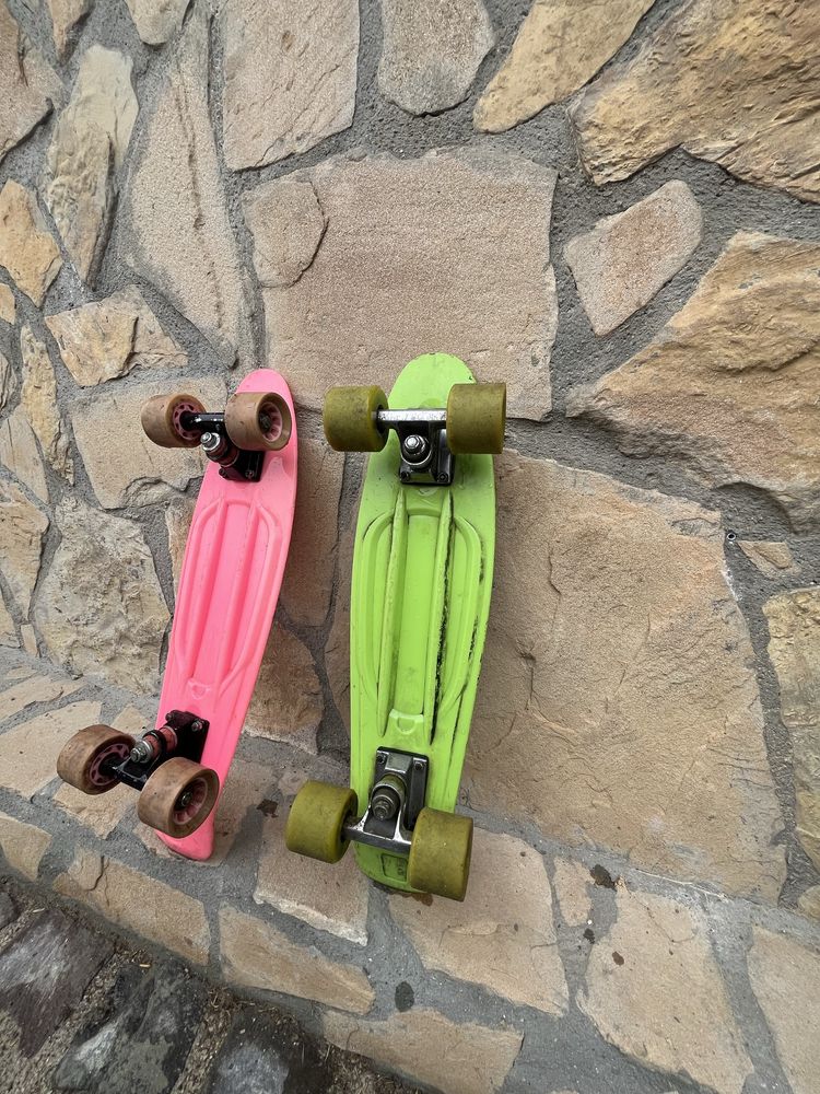 Vand doua penny board uri