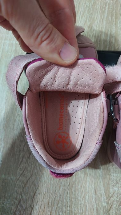 Ghete / pantofiori Biomecanics mărime 19