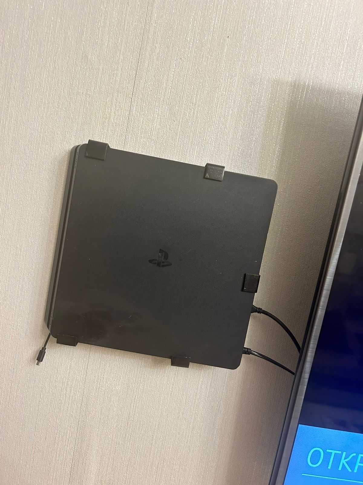 Sony PlayStation 4 Slim 1TB