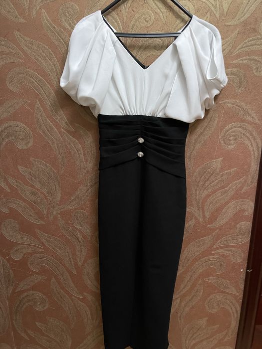 платье отдам за 7000