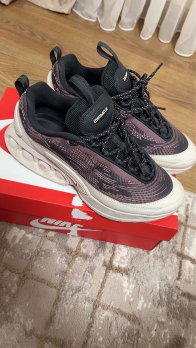 Обувки nike air max dn sp