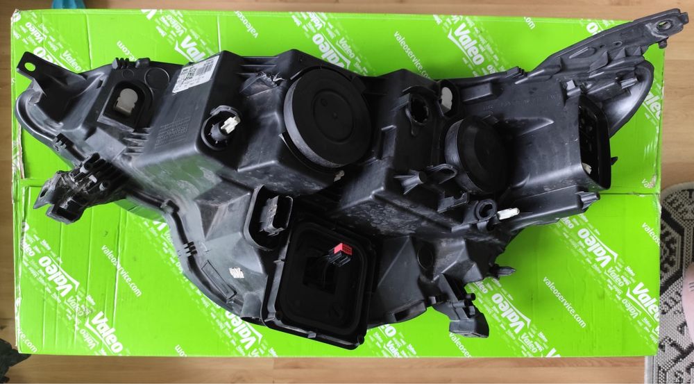 Vand faruri megane 4