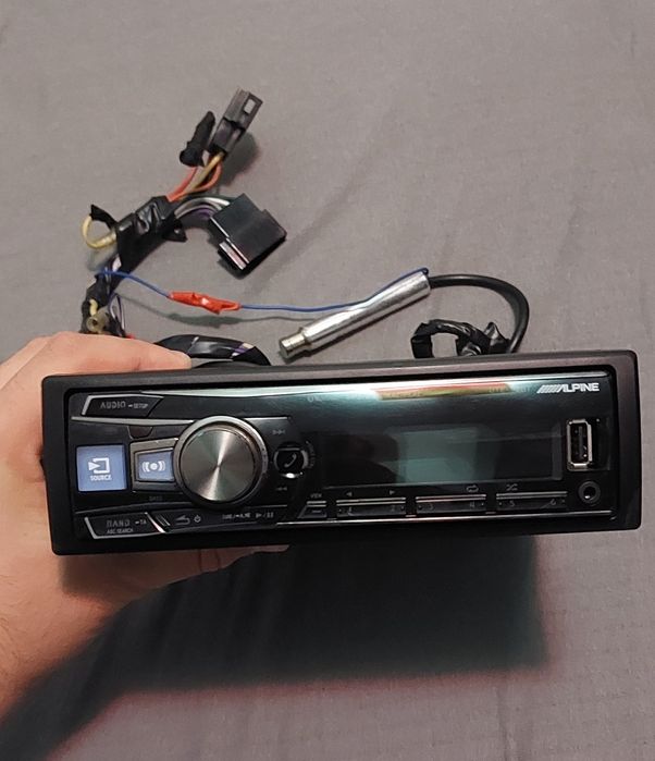Alpine UTE-92BT player auto (casetofon)