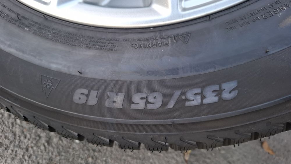 Set 4 anvelope noi Michelin 235.65.19.