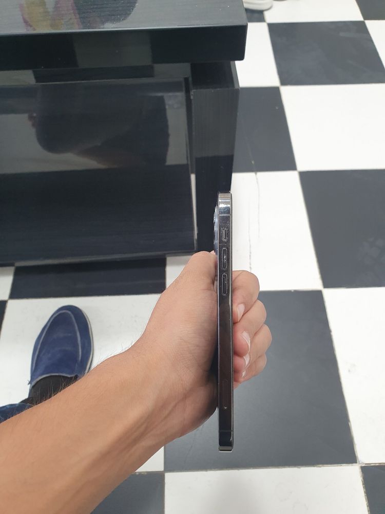 Iphone 12 pro LLA