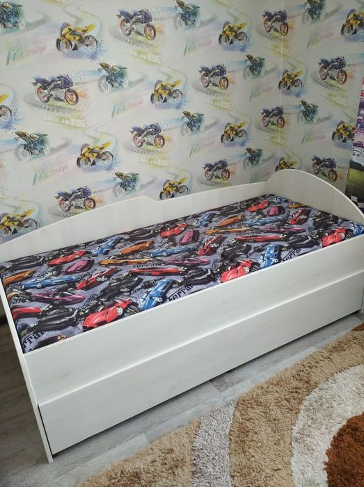 Продам  кровать .