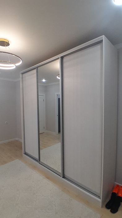 Продам шкаф купе