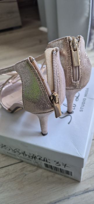 Sandale elegante  piele Solo Dona 37