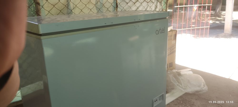 Продам Морозильник